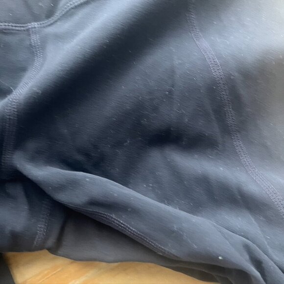 ** Athleta Black Yoga Salutation Crop Pants Leggings Size Small - Picture 6 of 10